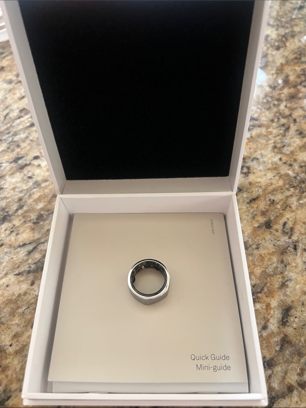 Oura Smart Ring Gen 3 size 7 Silver Polished Finish